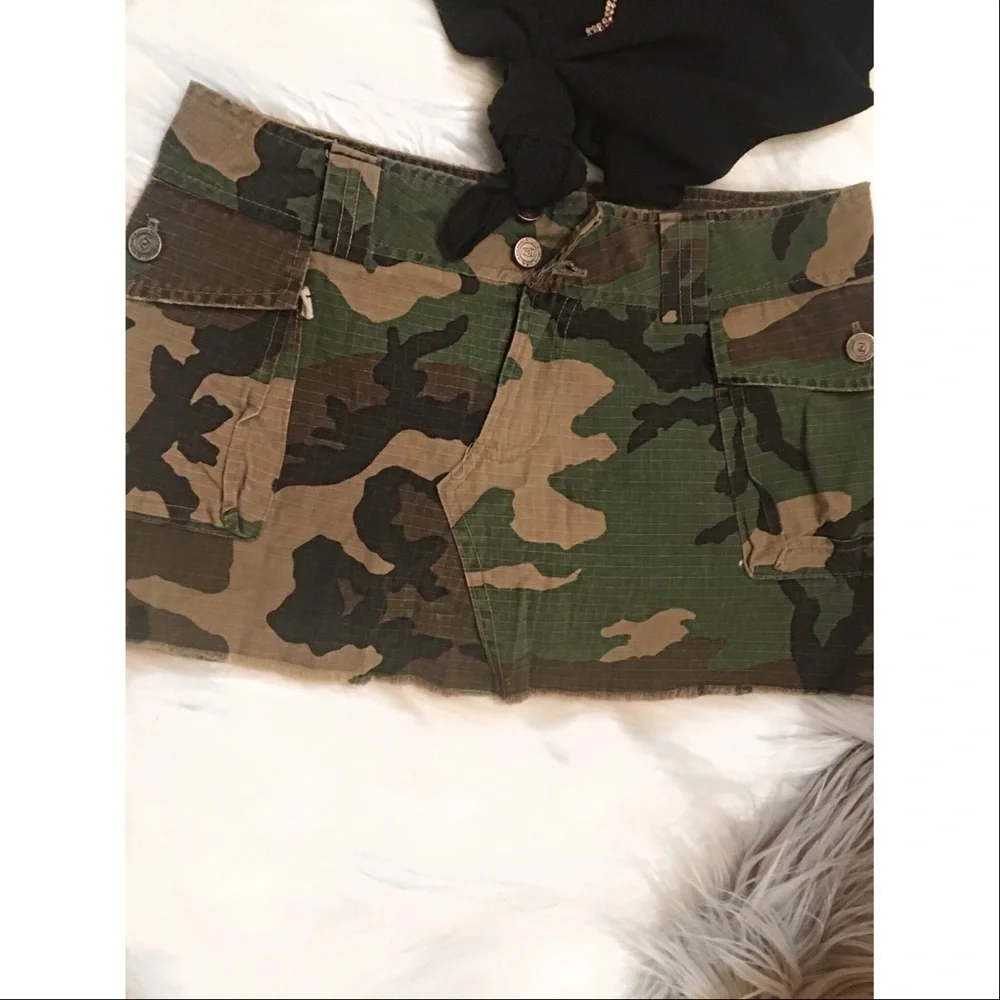 Picasso Style camouflage mini